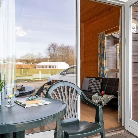 2 Bedroom Lovely In *